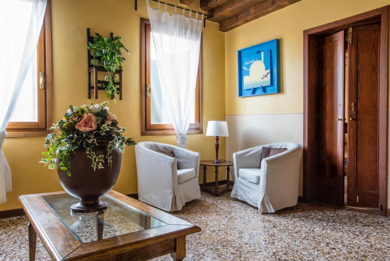 Locanda Ai Santi Apostoli Veneza Exterior foto